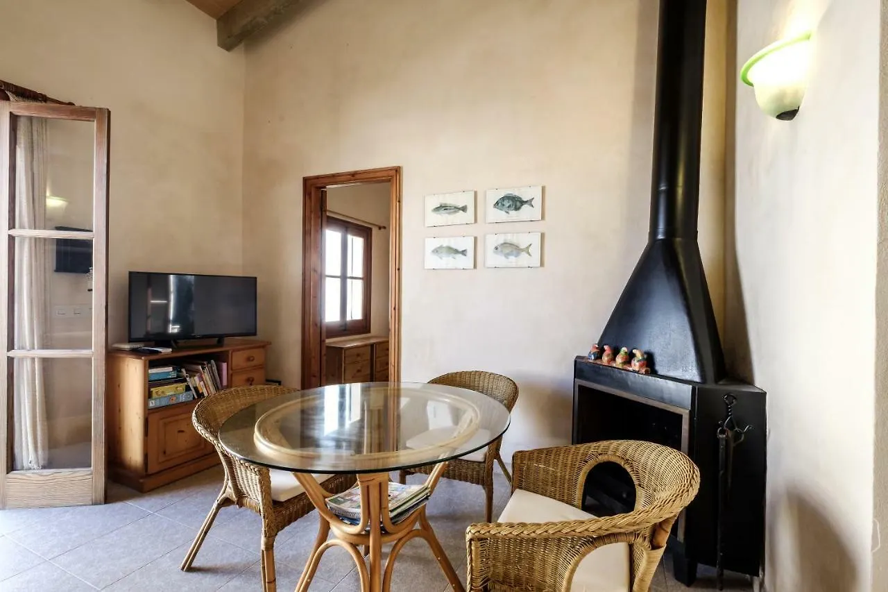 Casa Mar Con Patio En Playa De Son Serra De Marina Holiday home